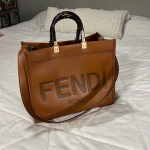 FENDI SUNSHINE médium brown bag